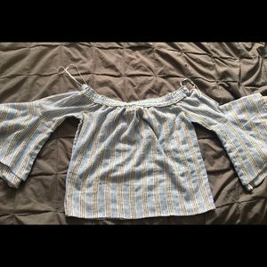 Off shoulder bell sleeve top